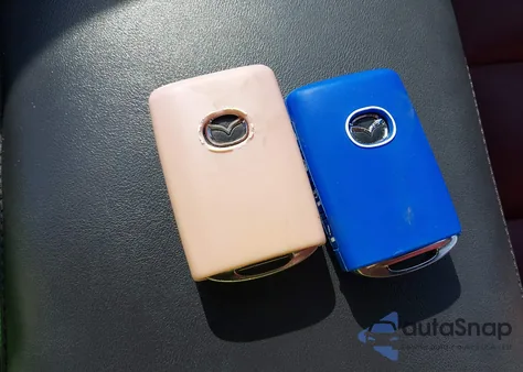 2020 Mazda Mazda3 Premium Package из США, поврежденный, VIN JM1BPANM9L1169714